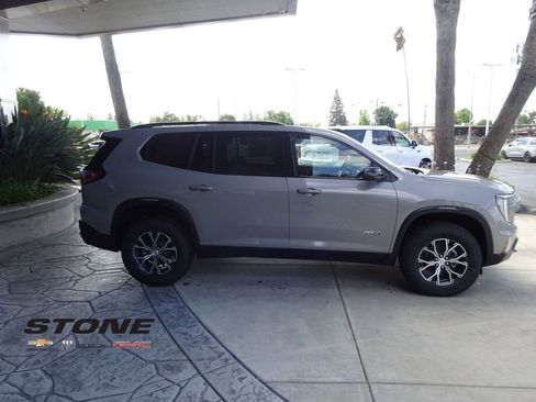 New 2026 GMC Acadia AT4 image 9