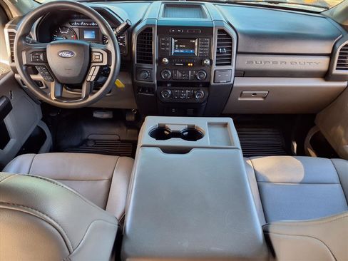 Used 2019 Ford F250 XL w/ Power Equipment Group image 7