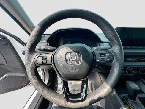 Certified 2025 Honda Accord SE image 13