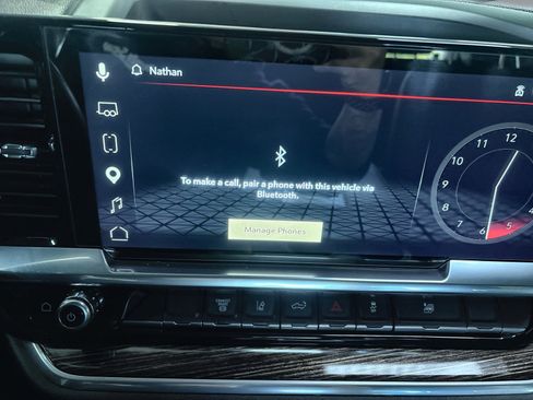 Used 2025 GMC Sierra 3500 SLE w/ SLE Value Package image 27