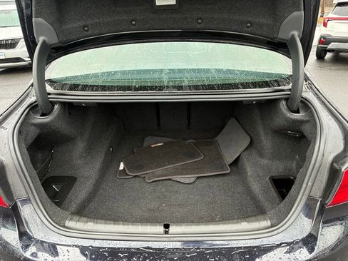 Used 2019 BMW 530i xDrive w/ M Sport Package image 12