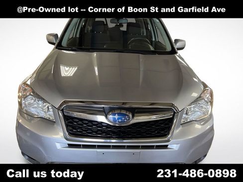 Used 2016 Subaru Forester 2.5i Premium w/ All-Weather Package AWD/4WD image 8