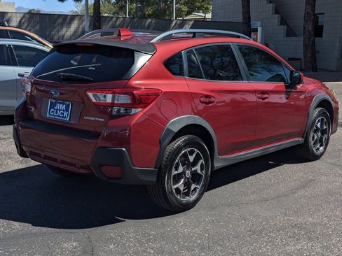 Used 2018 Subaru Crosstrek 2.0i Premium w/ Eyesight System image 2