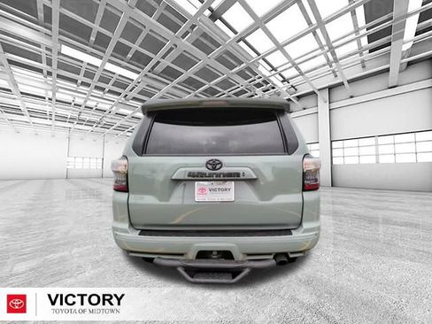 Certified 2022 Toyota 4Runner TRD Sport w/ Technology Package AWD/4WD image 5