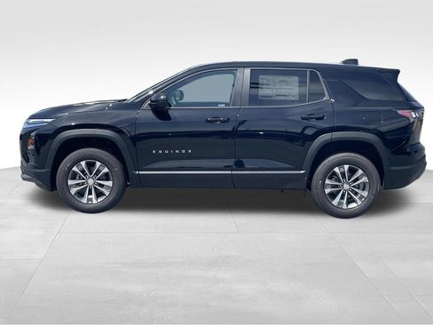 New 2026 Chevrolet Equinox LT w/ Convenience Package II FWD image 6