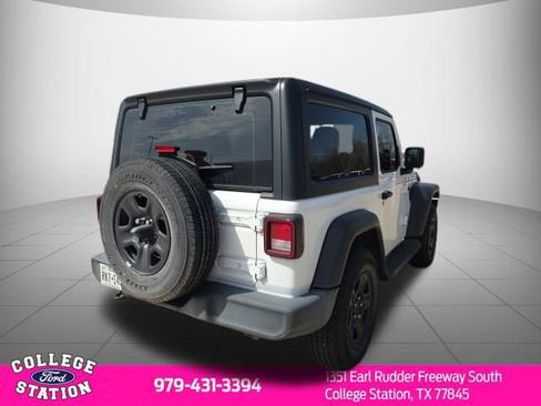 Used 2021 Jeep Wrangler Sport image 4