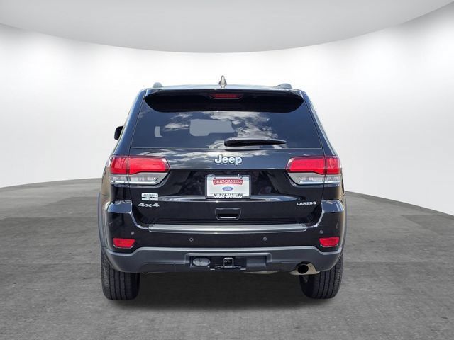 Used 2021 Jeep Grand Cherokee Laredo w/ Security & Convenience Group AWD/4WD image 5