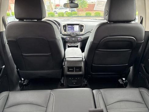 Used 2024 GMC Terrain Denali w/ Denali Premium Package AWD/4WD image 35