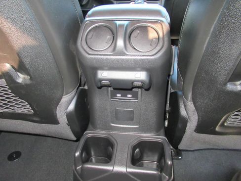Used 2022 Jeep Gladiator Mojave w/ Trailer Tow Package AWD/4WD image 36