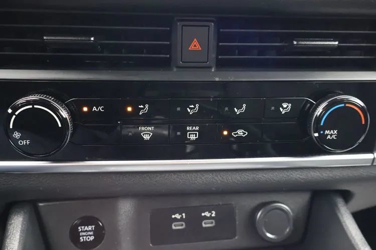 Used 2024 Nissan Rogue S FWD image 29