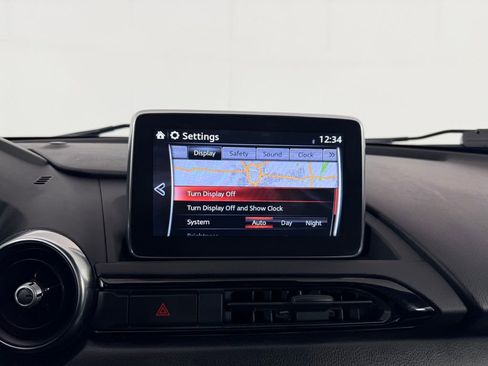 Used 2017 MAZDA MX-5 Miata RF Grand Touring image 18