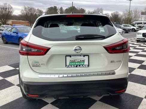 Used 2022 Nissan Rogue Sport SL AWD/4WD image 9