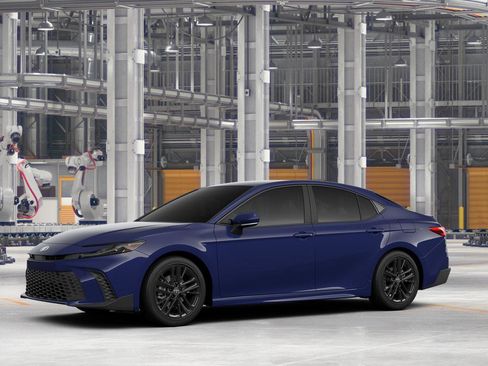 New 2026 Toyota Camry SE FWD image 4