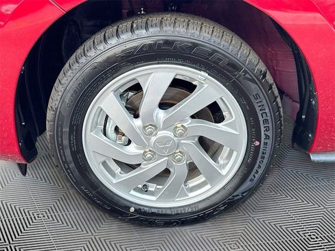 Used 2024 Mitsubishi Mirage LE image 30