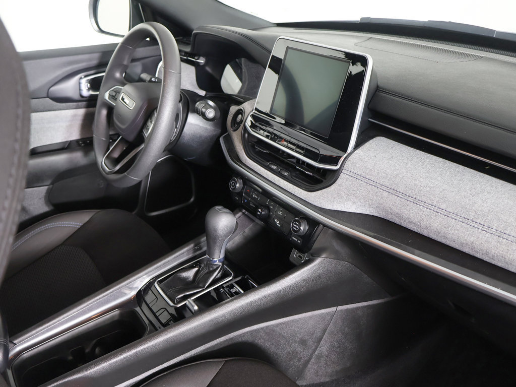 Used 2025 Jeep Compass Sport AWD/4WD image 26