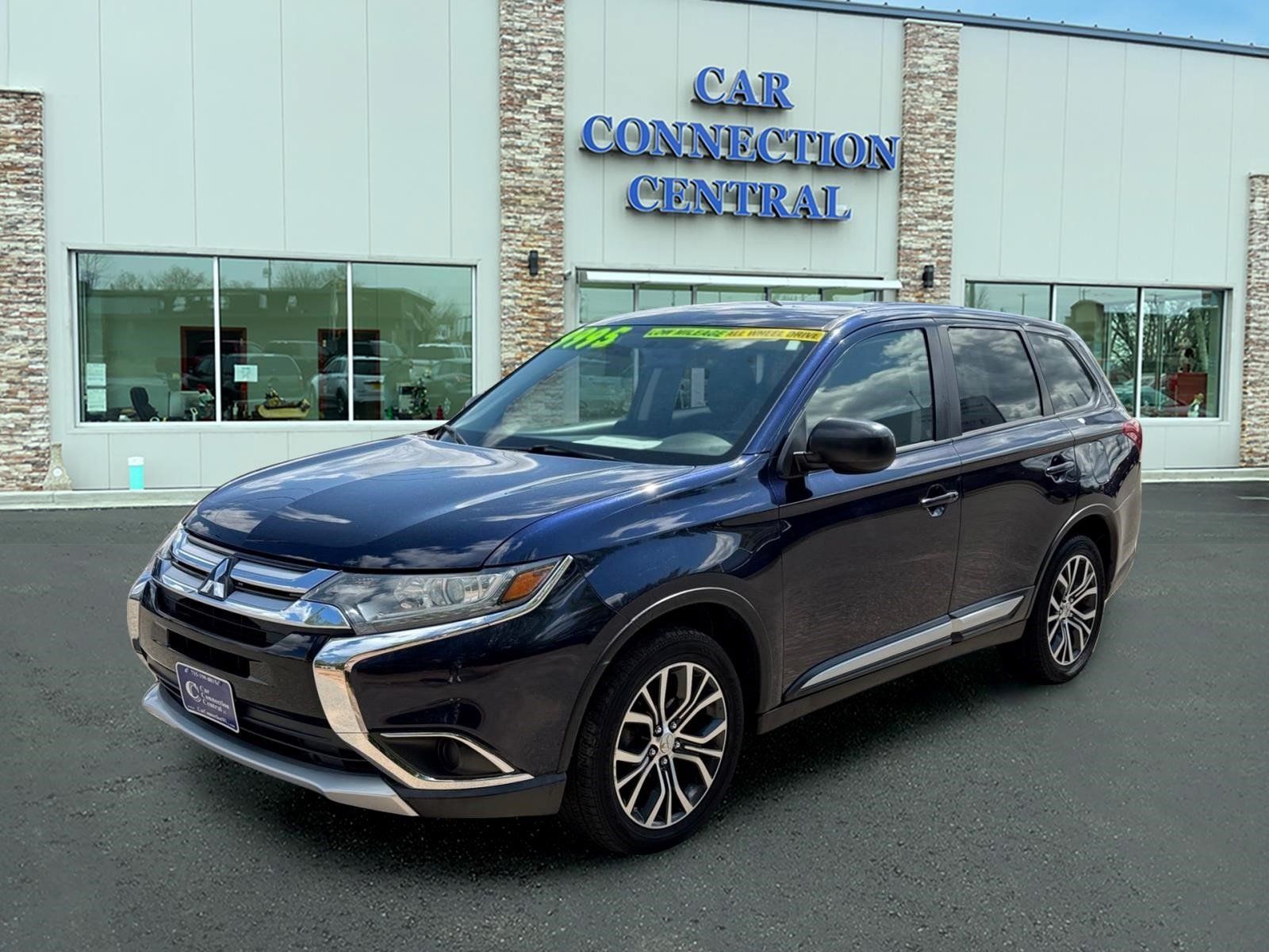 Used 2016 Mitsubishi Outlander ES AWD/4WD image 1