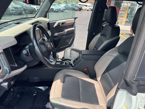 Used 2023 Ford Bronco Wildtrak image 17
