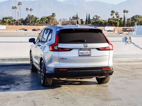 Used 2025 Honda CR-V EX-L image 6