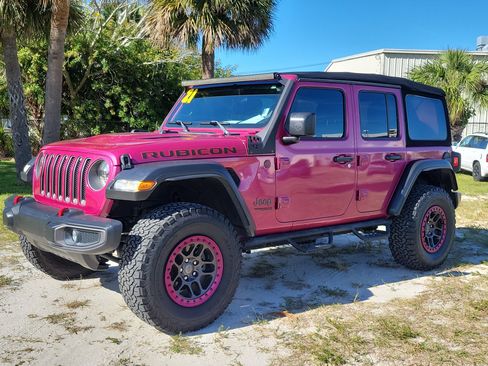 Used 2021 Jeep Wrangler Unlimited Rubicon w/ Xtreme Recon 35" Tire Package image 2