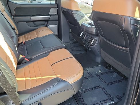 Used 2023 Ford F150 Platinum image 21