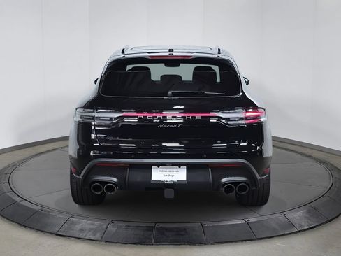 Certified 2025 Porsche Macan Turbo image 6