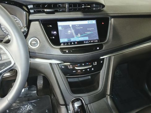 Used 2024 Cadillac XT5 Premium Luxury AWD/4WD image 19