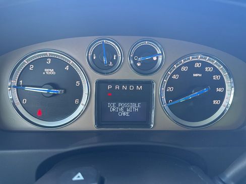 Used 2012 Cadillac Escalade Platinum image 21