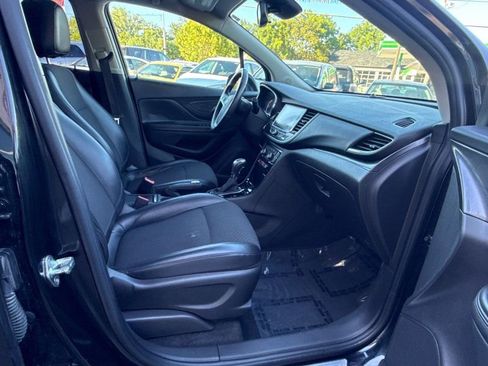 Used 2019 Buick Encore Preferred AWD/4WD image 18