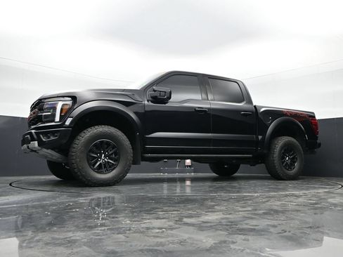 Used 2025 Ford F150 Raptor AWD/4WD image 44