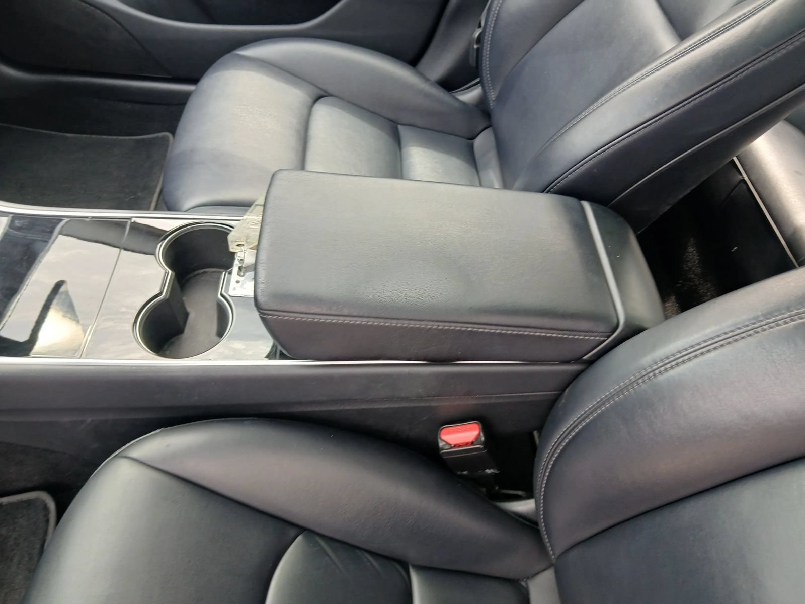 Used 2018 Tesla Model 3 Long Range RWD image 8