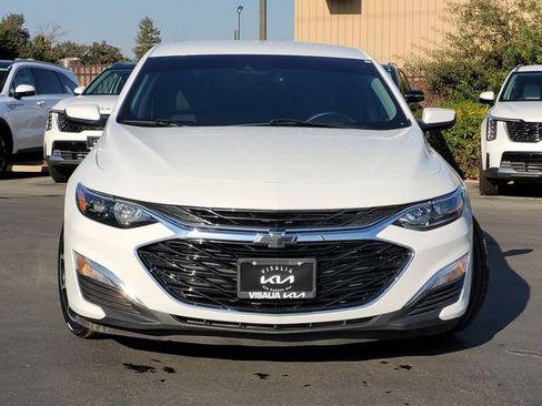 Used 2025 Chevrolet Malibu RS FWD image 3