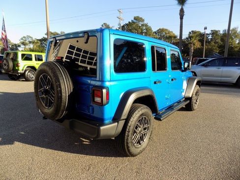 Certified 2025 Jeep Wrangler Sport S image 8