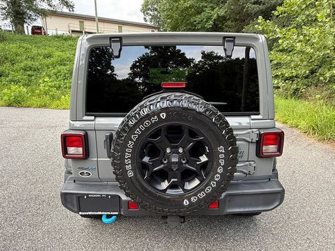 Used 2023 Jeep Wrangler Unlimited w/ Sun & Screen Package AWD/4WD image 7