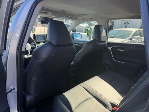 Used 2022 Toyota RAV4 XLE Premium AWD/4WD image 14