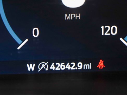 Used 2023 Ford F150 Lariat w/ Equipment Group 502A High image 17