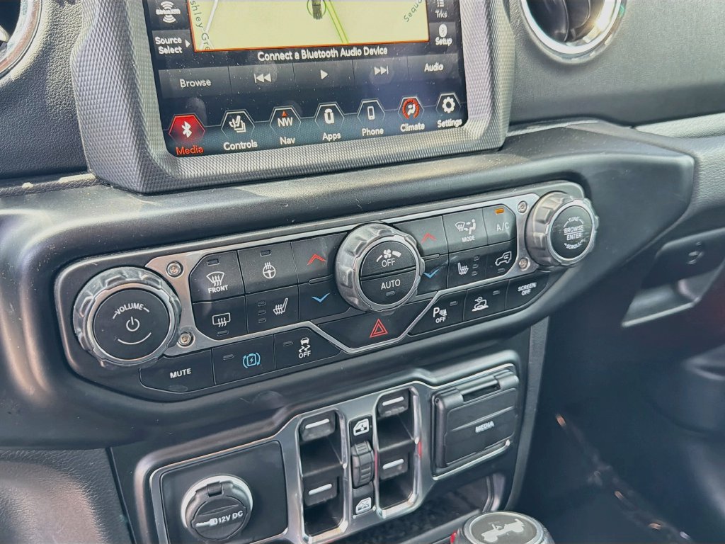Used 2021 Jeep Wrangler Unlimited Sahara w/ Cold Weather Group AWD/4WD image 21