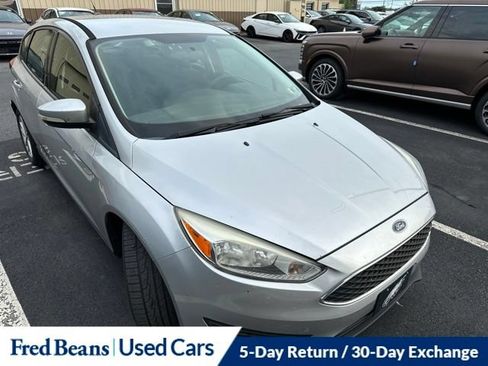 Used 2017 Ford Focus SE FWD image 20