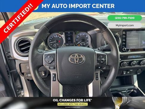Certified 2022 Toyota Tacoma SR5 w/ Technology Package AWD/4WD image 14