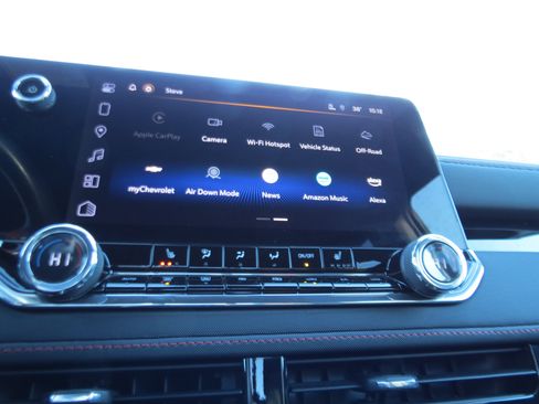 Used 2023 Chevrolet Colorado Z71 w/ Z71 Convenience Package 2 image 18