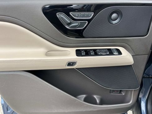 Used 2020 Lincoln Aviator Reserve w/ Elements Package Plus image 18