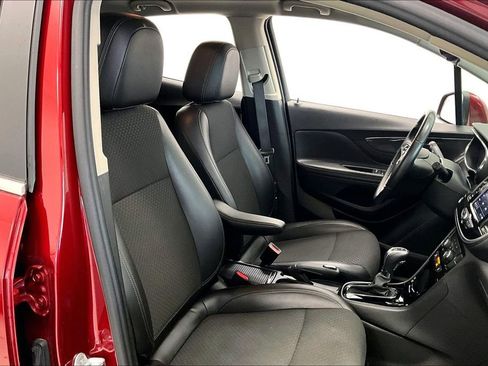 Used 2022 Buick Encore Preferred w/ Safety Package image 7