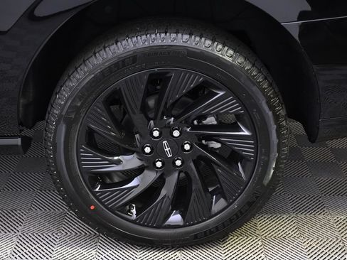 New 2027 Lincoln Navigator Reserve w/ Jet Appearance Package AWD/4WD image 20