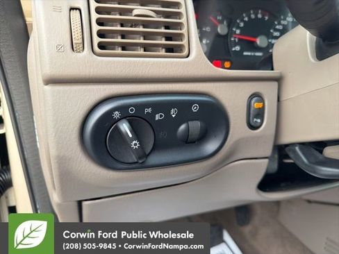 Used 2005 Ford Explorer Limited image 14