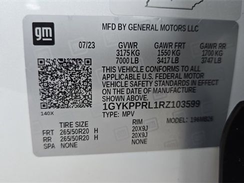 Used 2024 Cadillac Lyriq Luxury w/ LPO, Floor Liner Package image 31