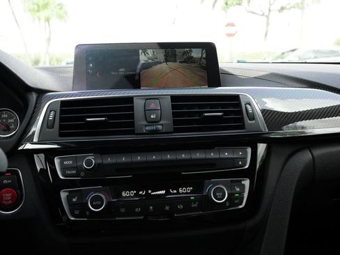 Used 2018 BMW M4 Coupe RWD image 4