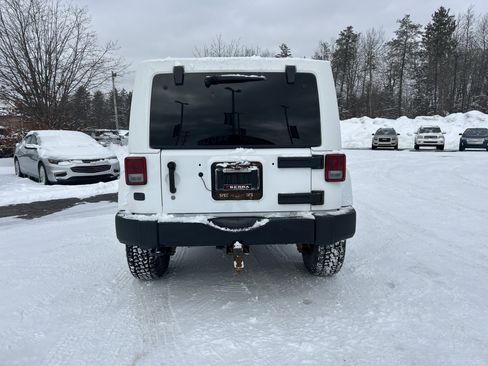 Used 2014 Jeep Wrangler Polar Edition image 5