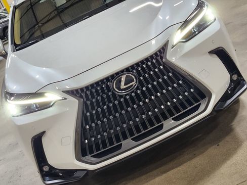 Used 2025 Lexus NX 350 Premium AWD image 19