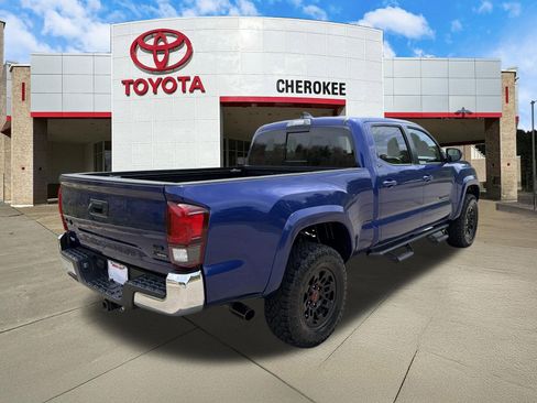 Used 2022 Toyota Tacoma SR5 AWD/4WD image 5
