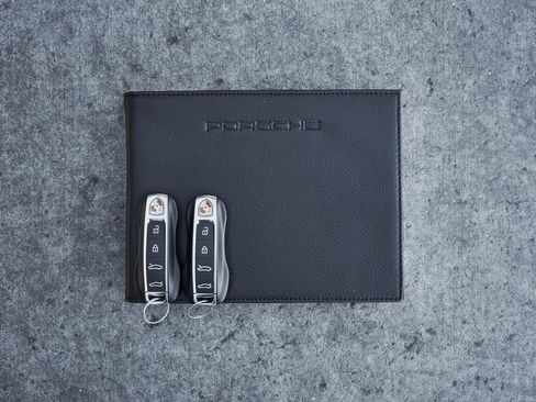 Used 2020 Porsche Taycan Turbo S image 77