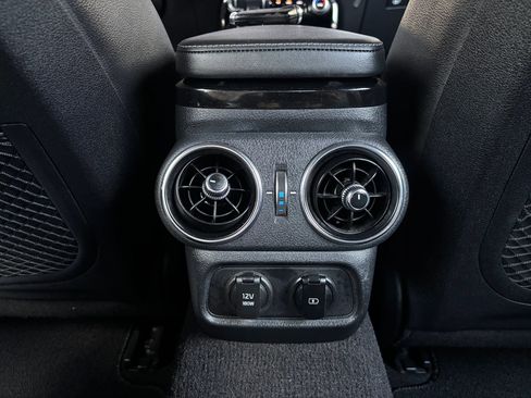 Used 2021 Kia Stinger GT-Line image 43